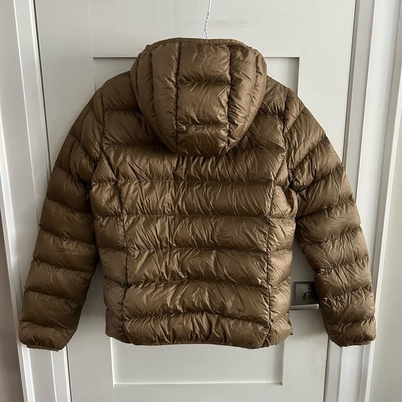 TNA The Little Puff Packable Jacket - Picture 2 of 7